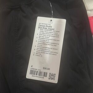 - *NEW*Lululemon: Dance Studio: Mid-Rise Jogger